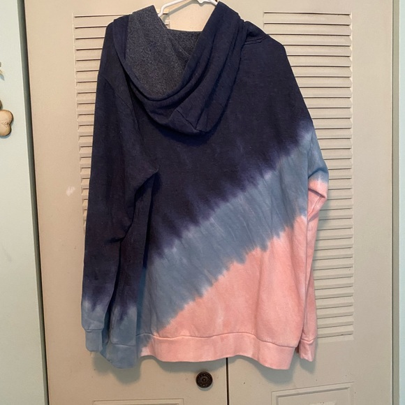 Victoria’s Secret PINK Hoodie - Picture 2 of 4